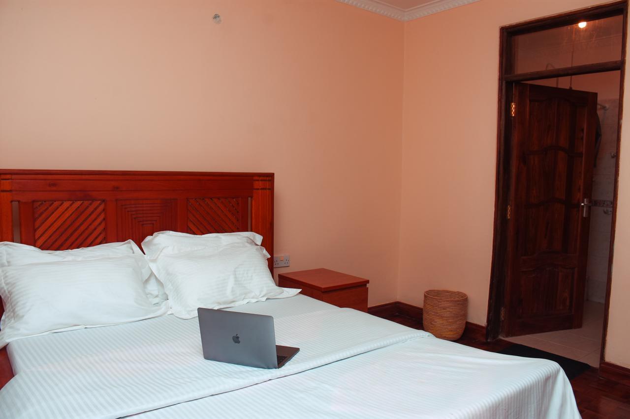 Wakawaka Hostel Arusha Esterno foto
